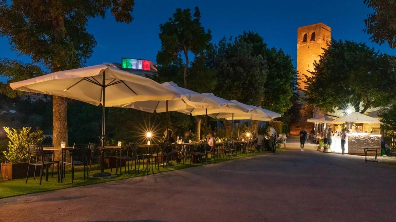 Affittacamere Arcobaleno San Leo Kültér fotó